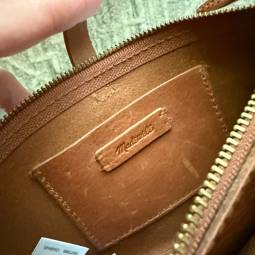 Madewell Leather Transport Accordion Crossbody Purse - Picture 3 of 6